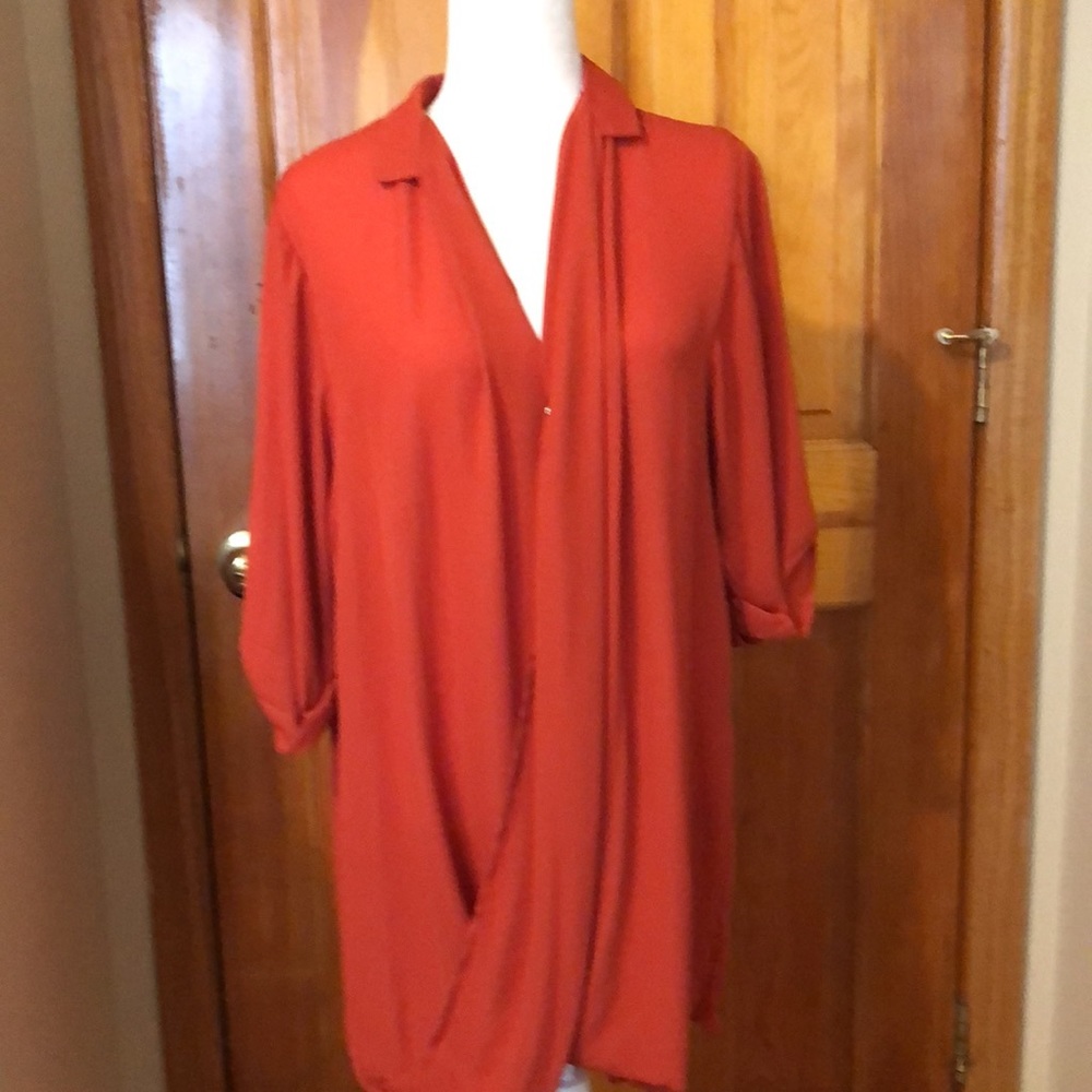 NWT! Madison Square long blouse